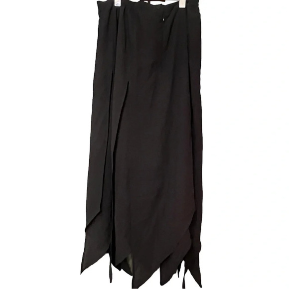 Black layered gothic style skirt size 14 - Picture 5 of 8